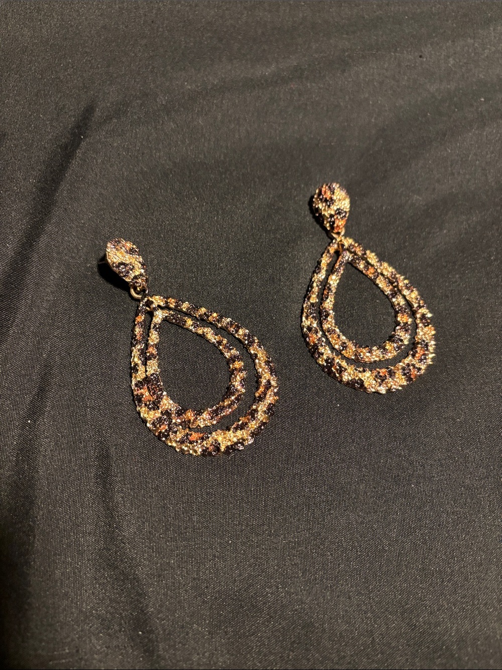 BRAND NEW ♥️Gold and Black Teardrop Crystal Hoop Earrings - Women Jewelry